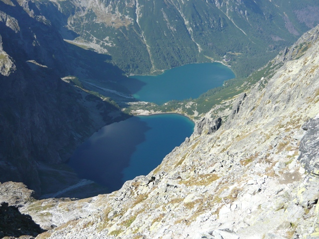 Czarný Stav a Morskie Oko pri zostupe...